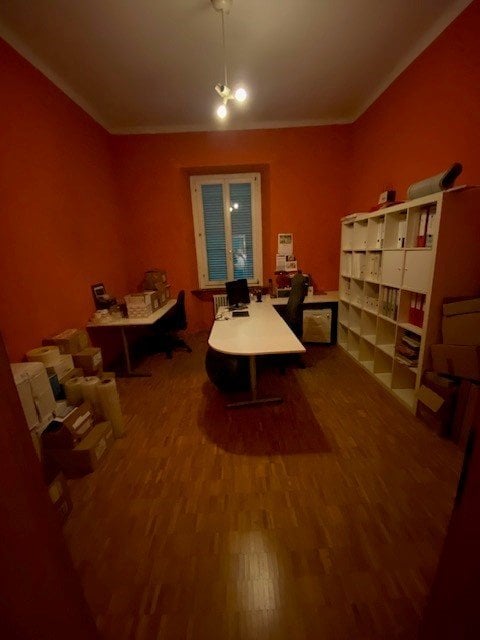 1 room single room