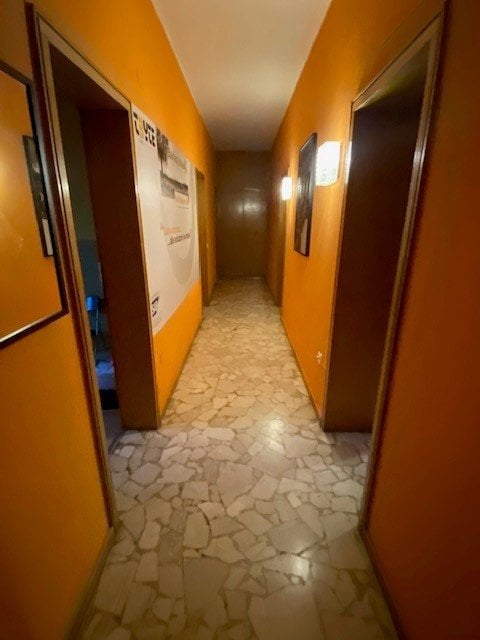 1 room single room