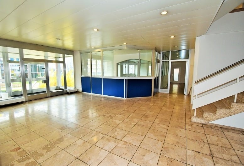 1600m² de bureaux
