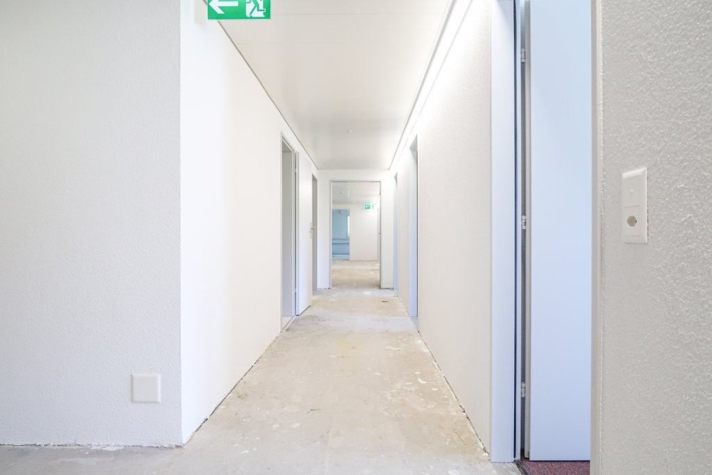 309m² office
