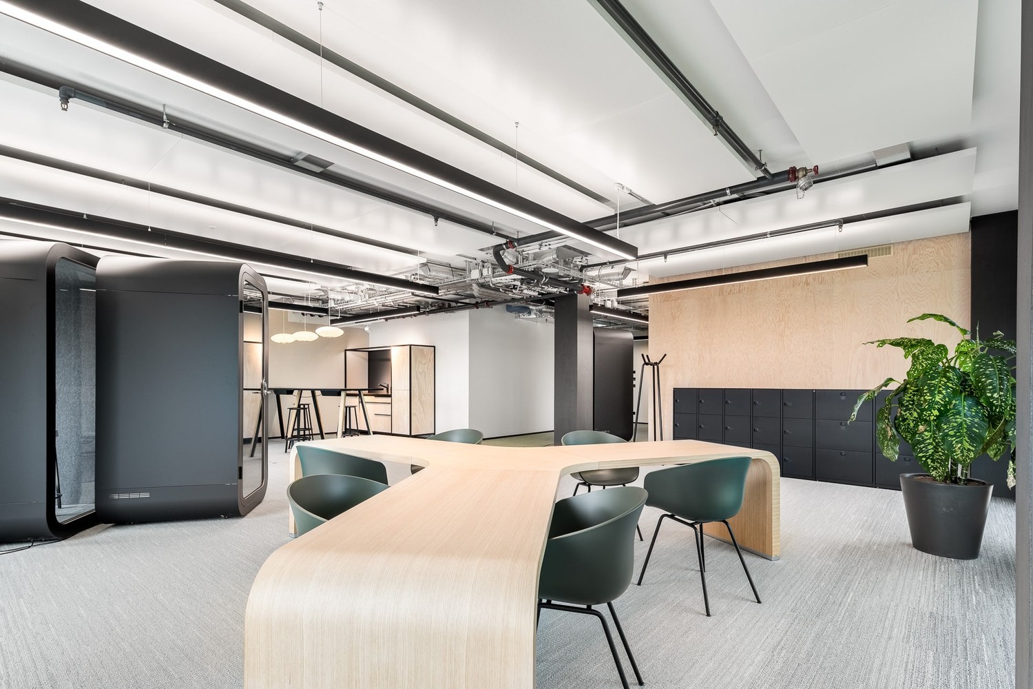 211m² bureau