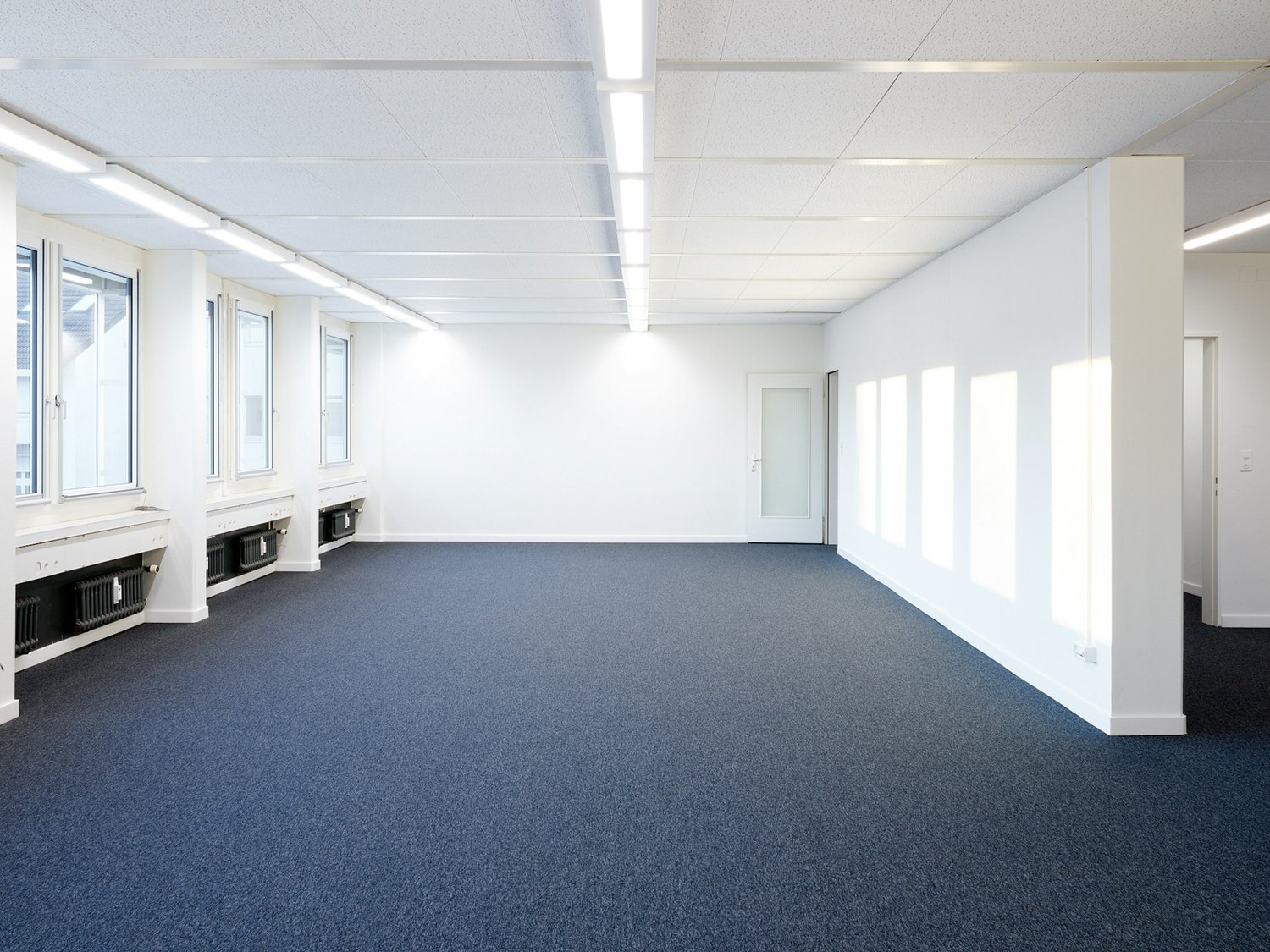 232m² office
