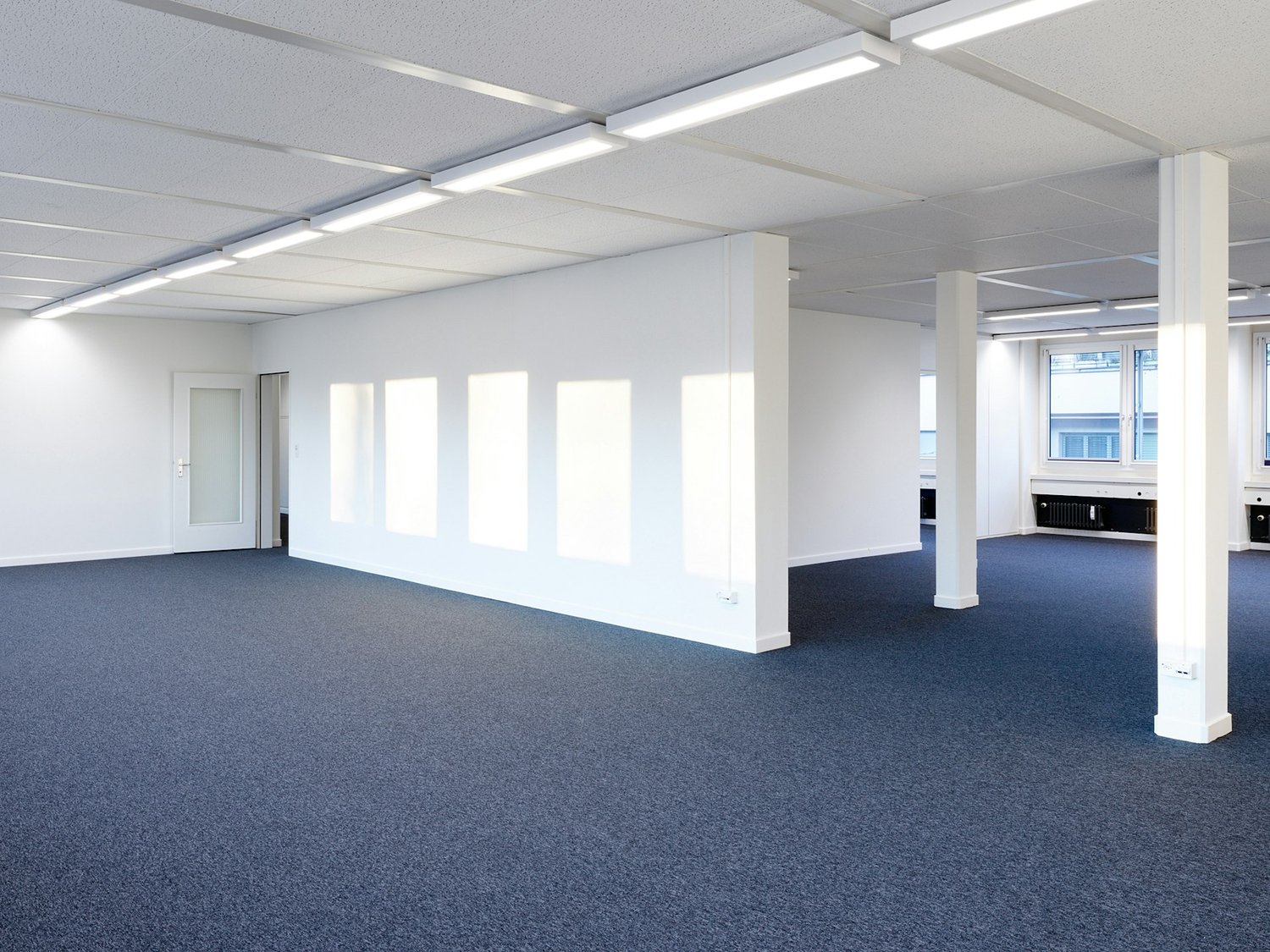 232m² office