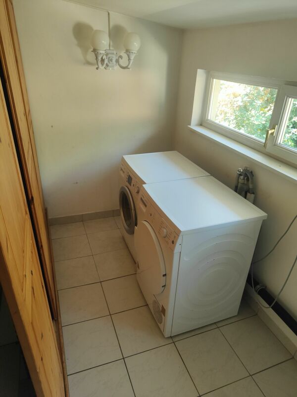 5 rooms apartment