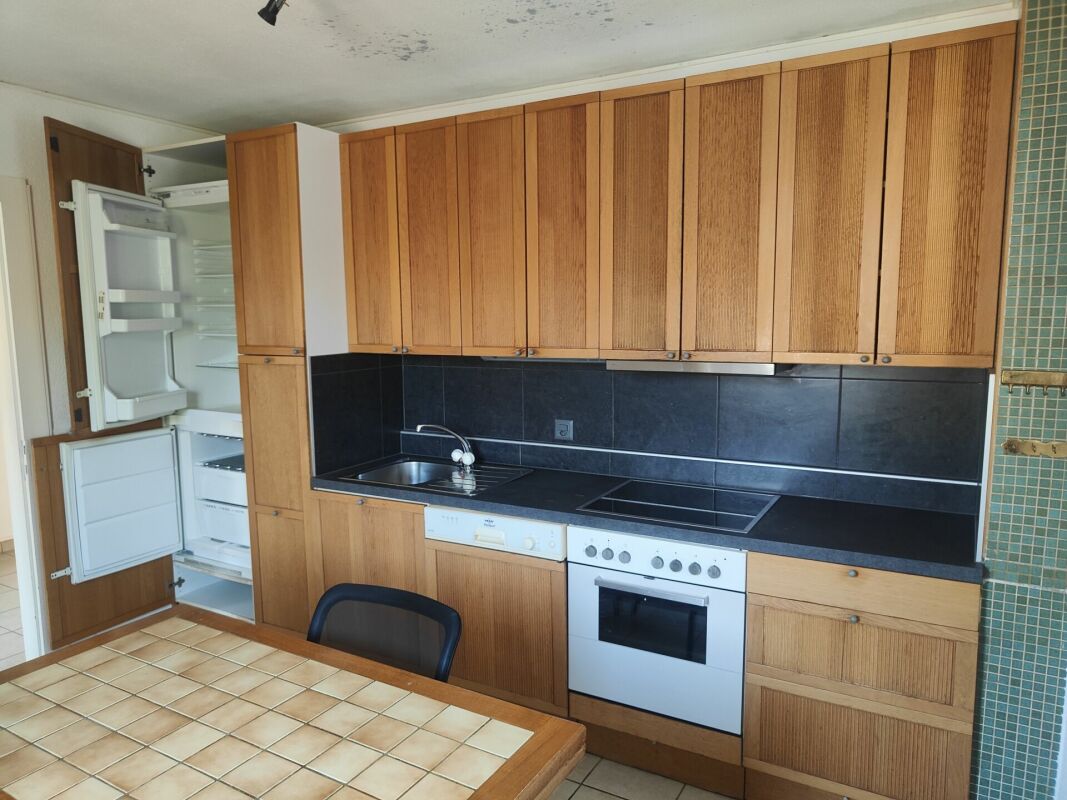 5 rooms apartment