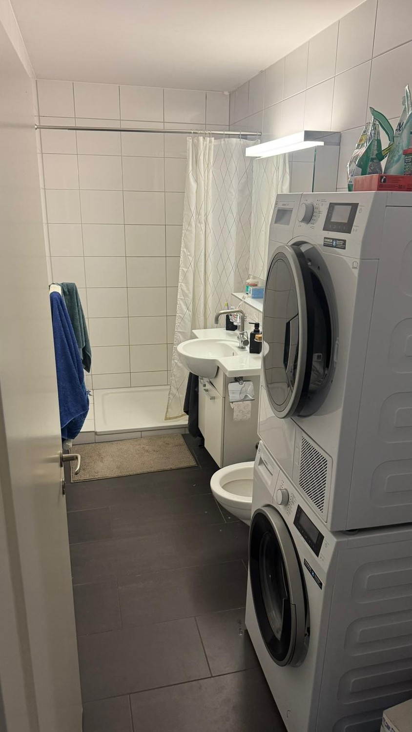 Camera in un appartamento condiviso