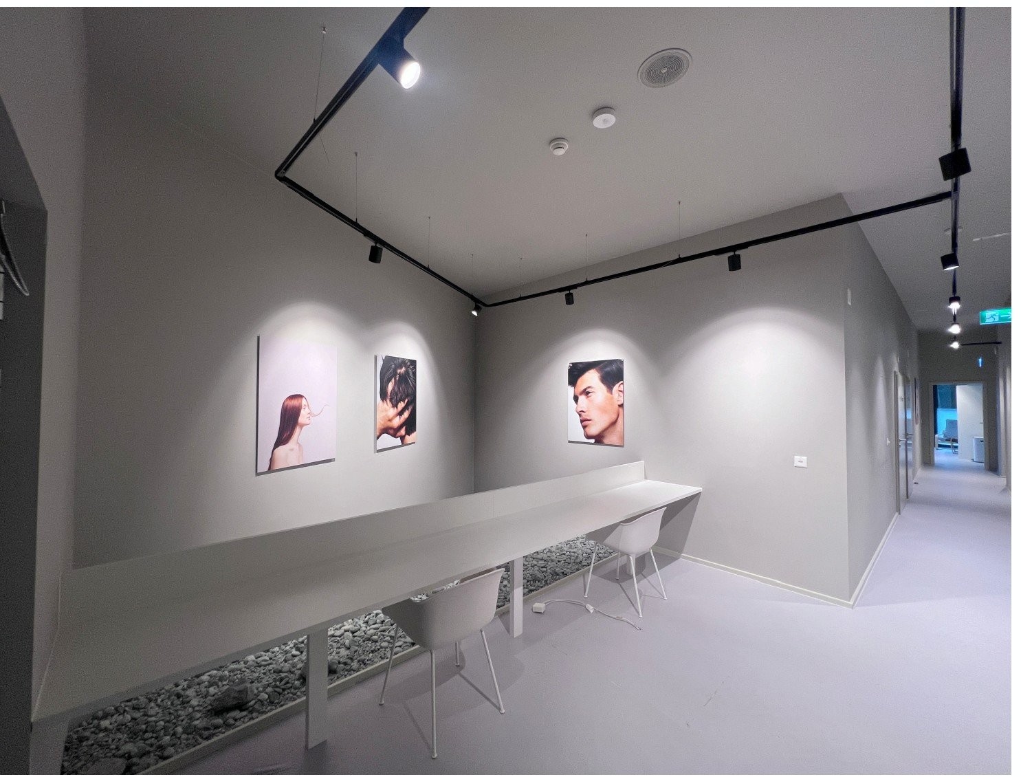 320m² office
