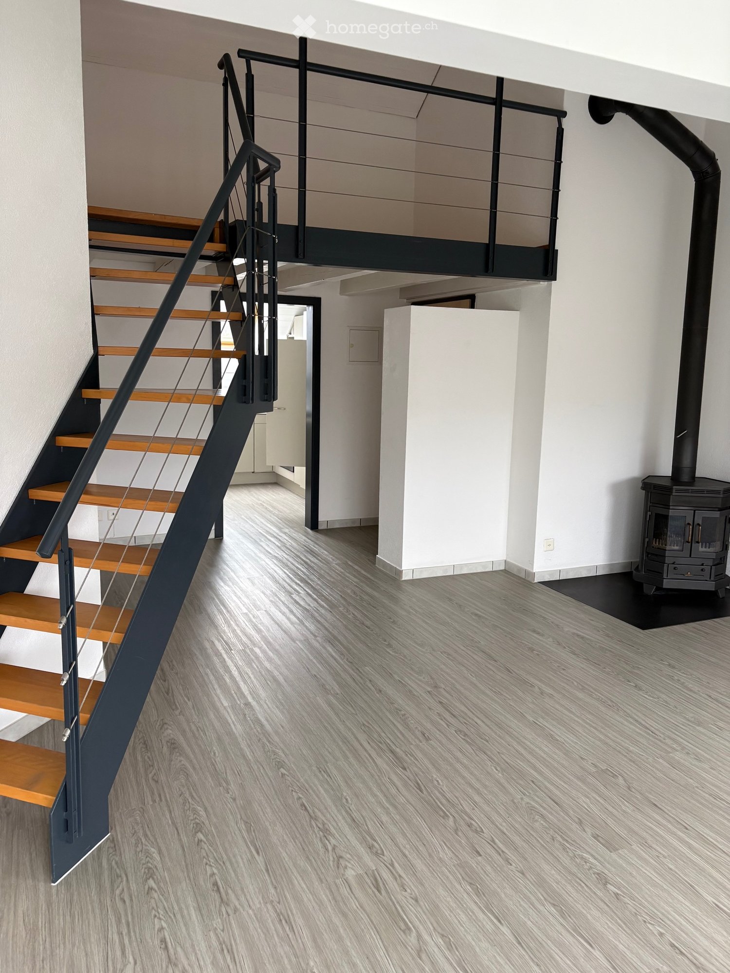 5 rooms apartment