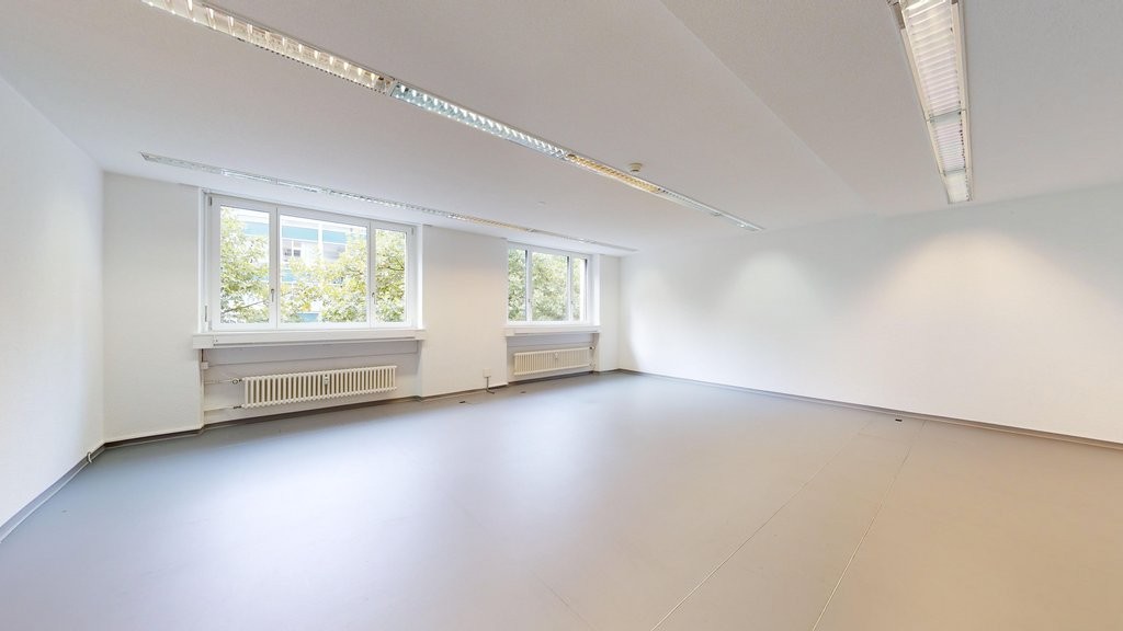 147m² office