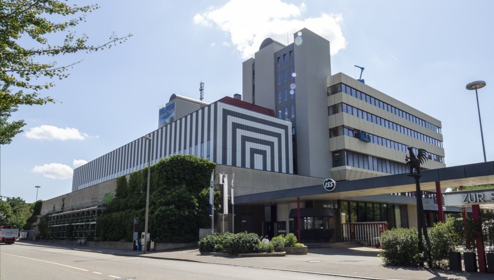 1000m² office