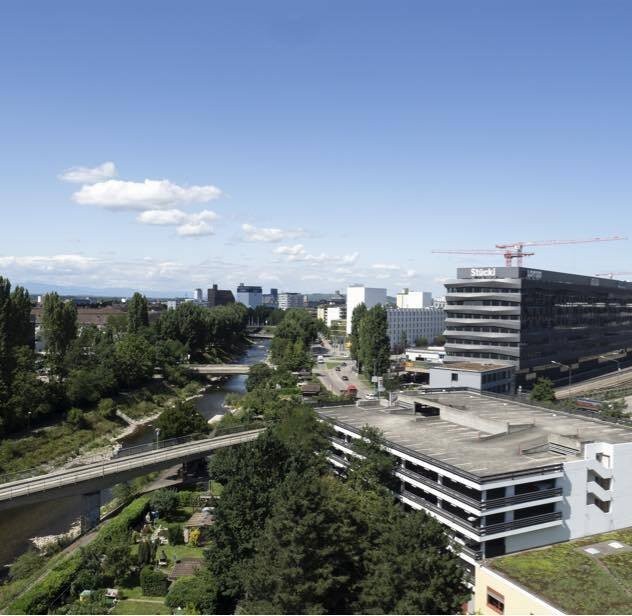 1000m² office