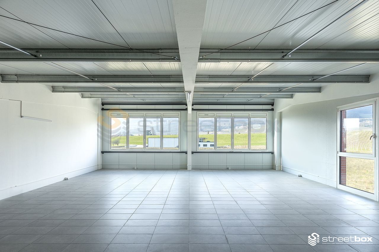230m² commercial