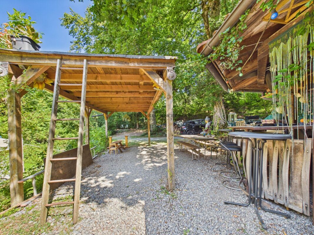 2 rooms single house