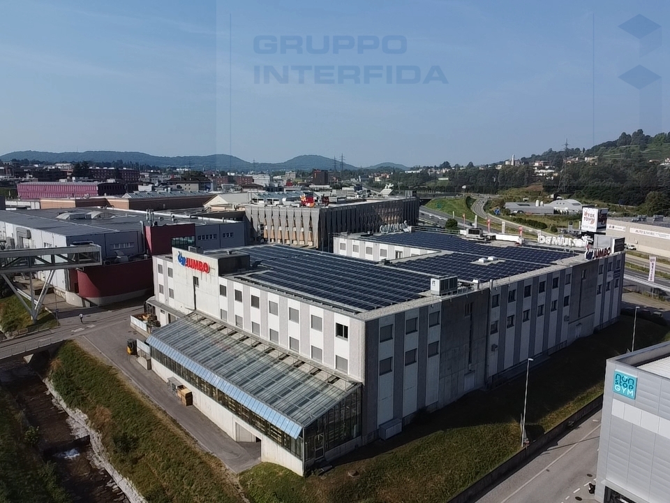 385m² office