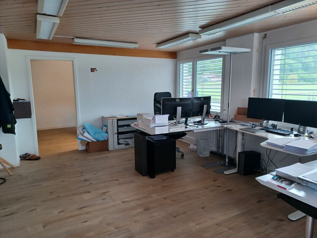 234m² commerciale