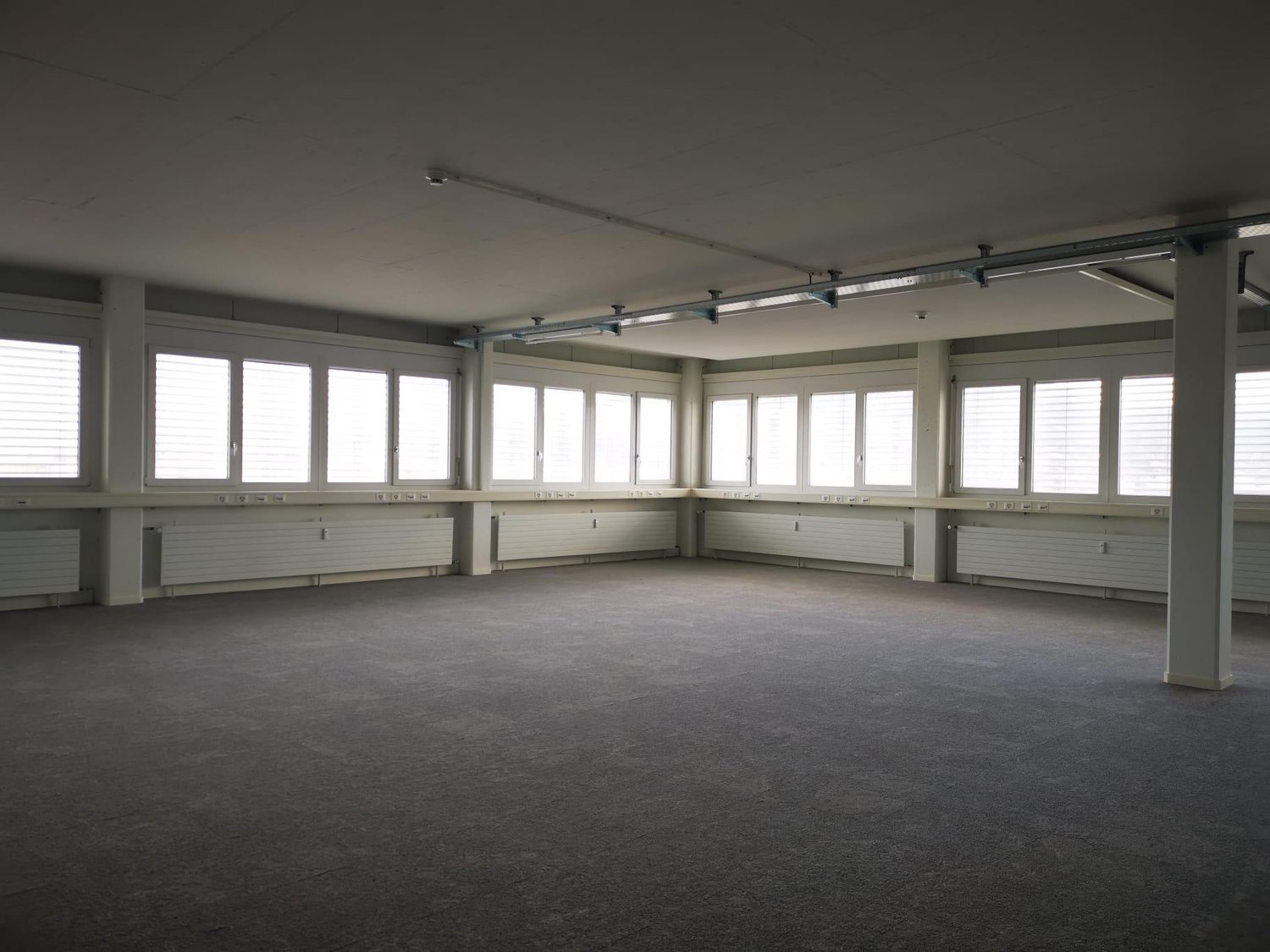 154m² commercial