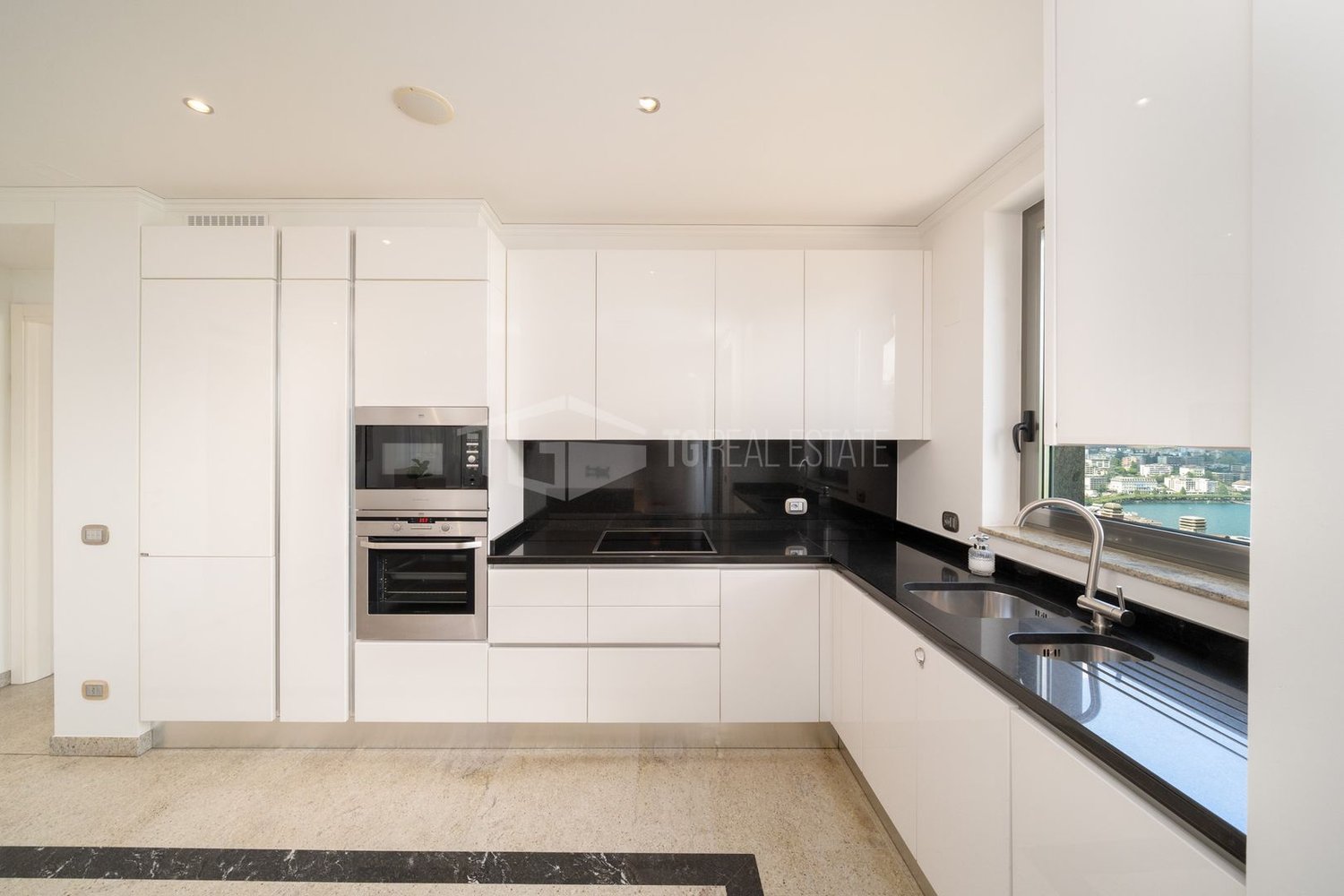 3 ½ Zimmer möblierte Wohnung