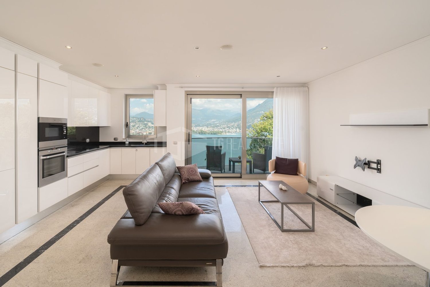 3 ½ Zimmer möblierte Wohnung