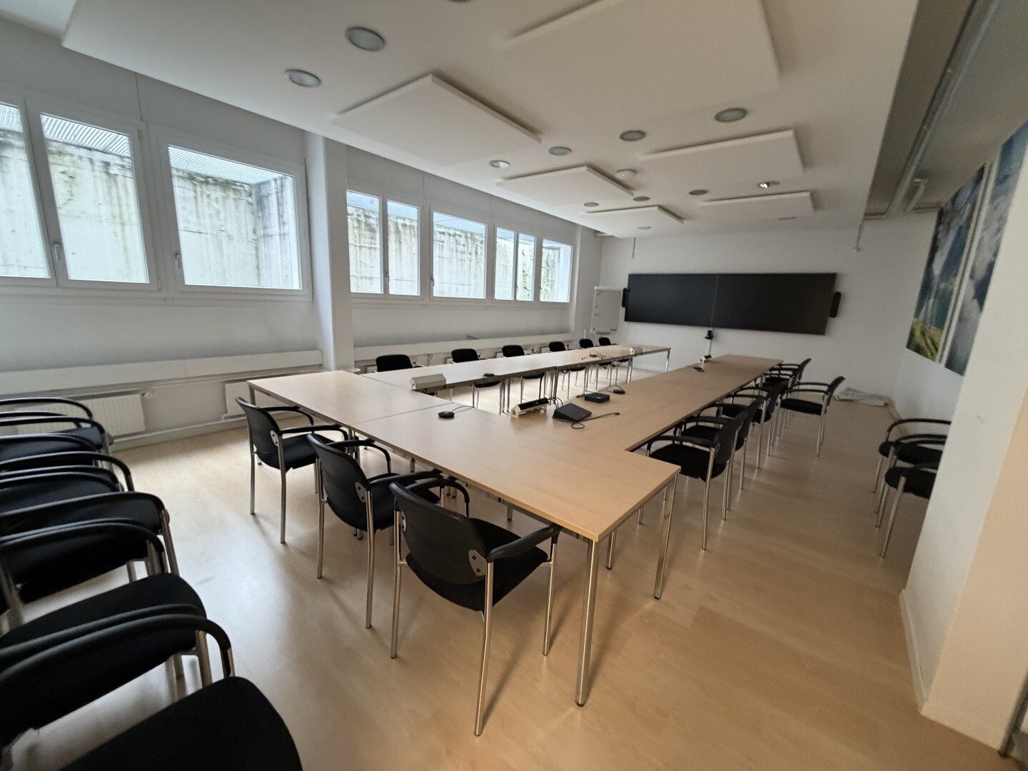 151m² office