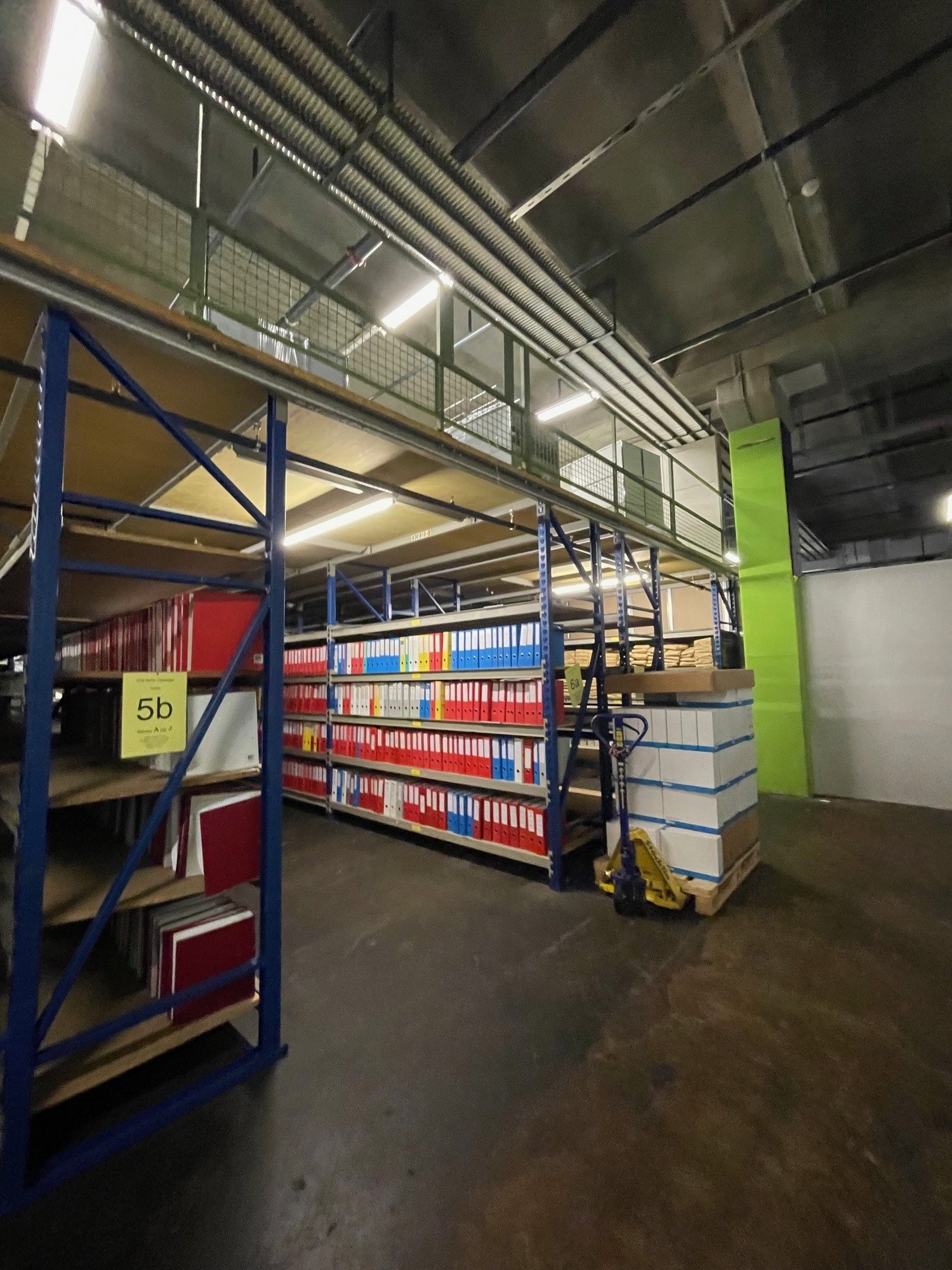 1539m² storage room