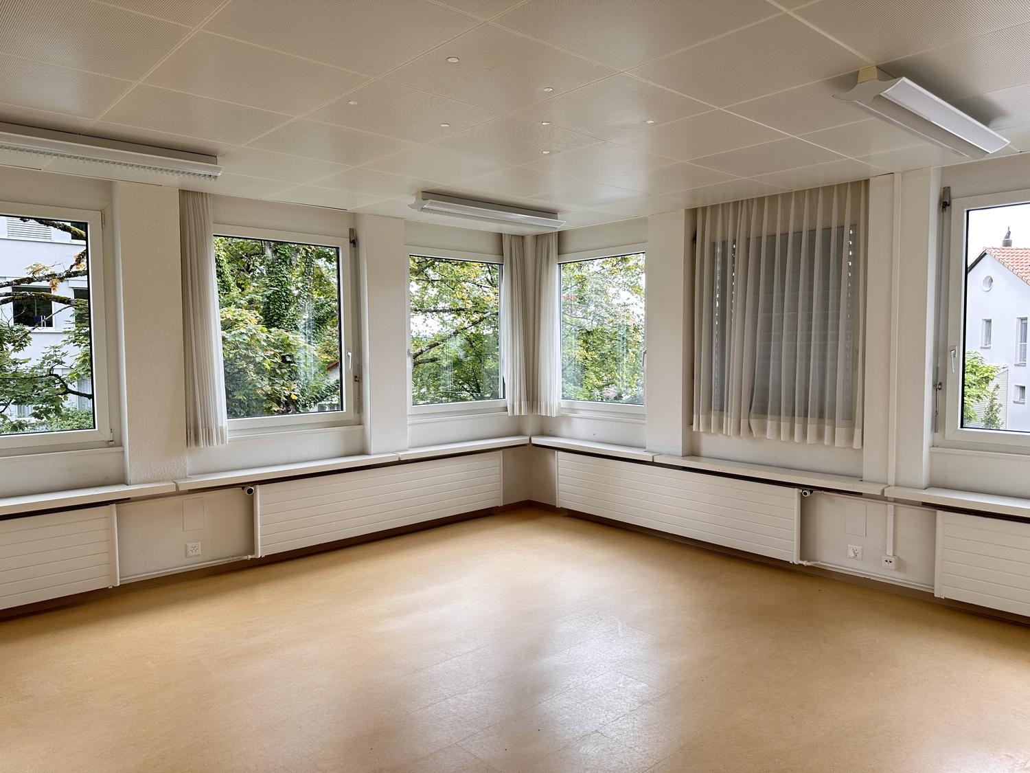 22m² office