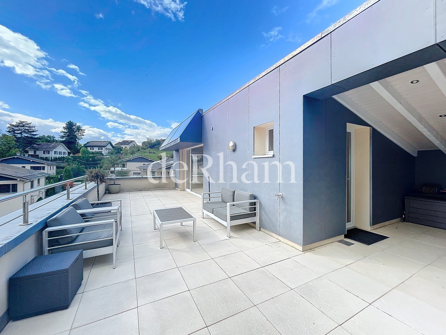 6 rooms single house