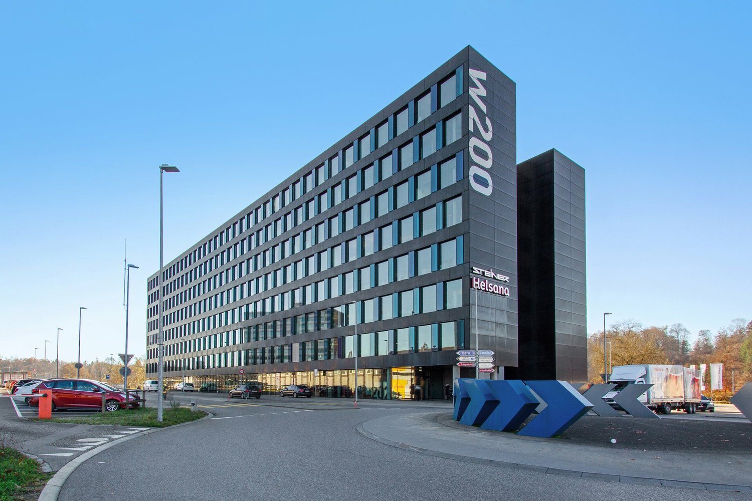239m² office