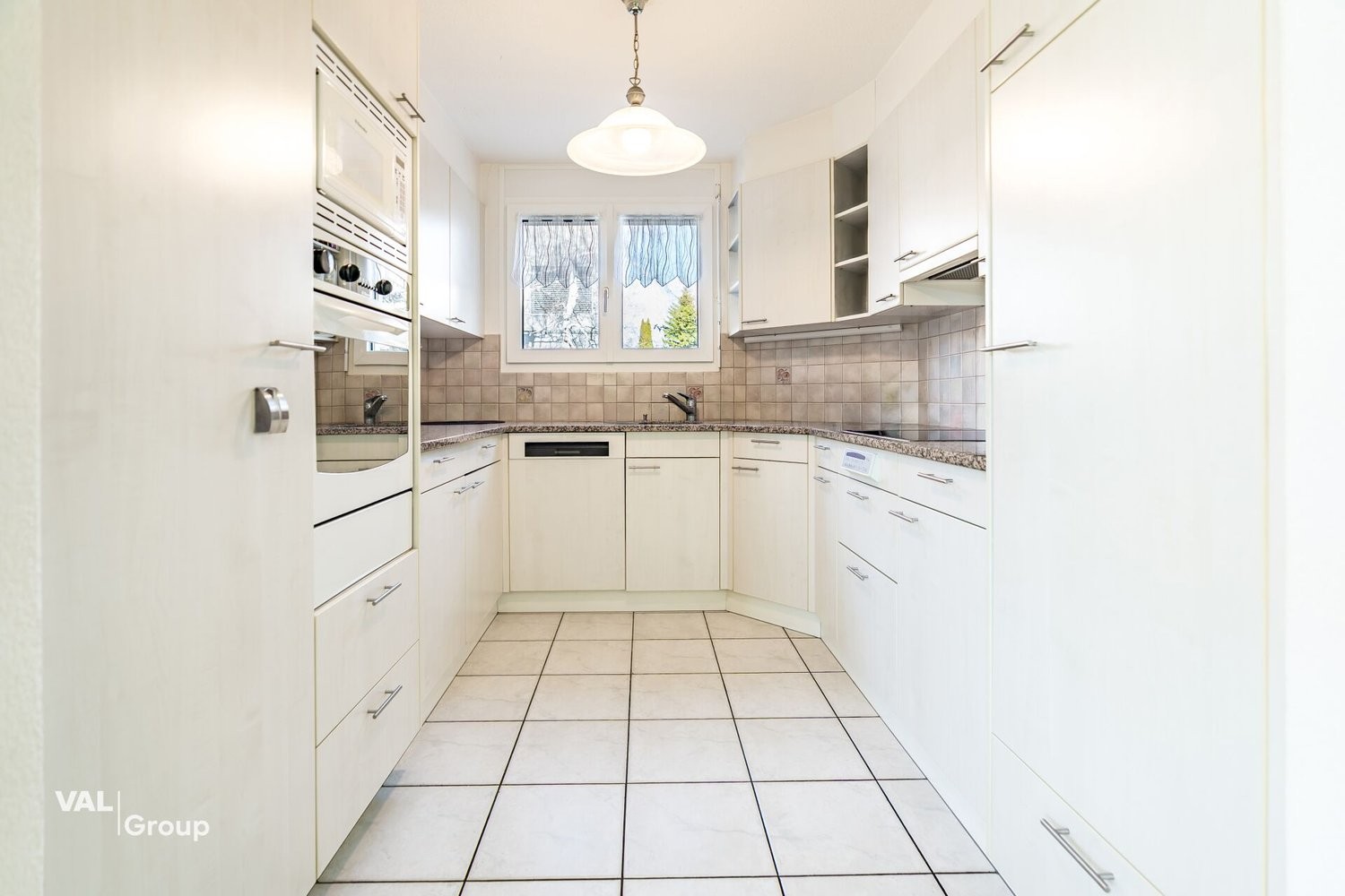6 ½ rooms terrace flat