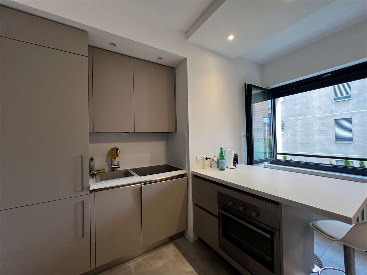 2 ½ Zimmer möblierte Wohnung