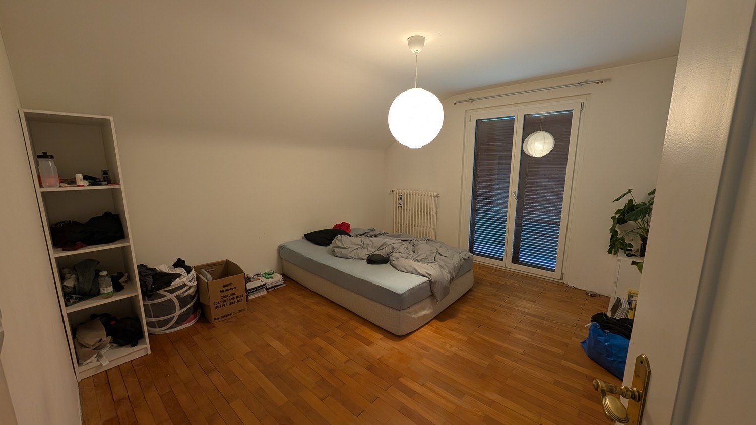 Stanza in un appartamento condiviso