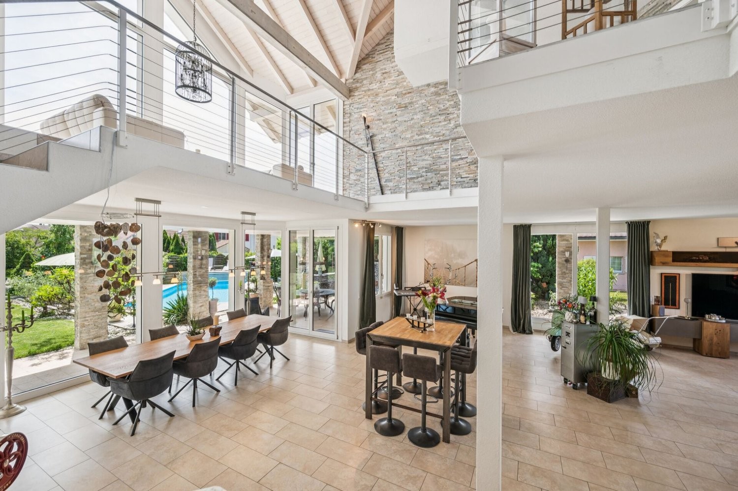 8 ½ rooms villa