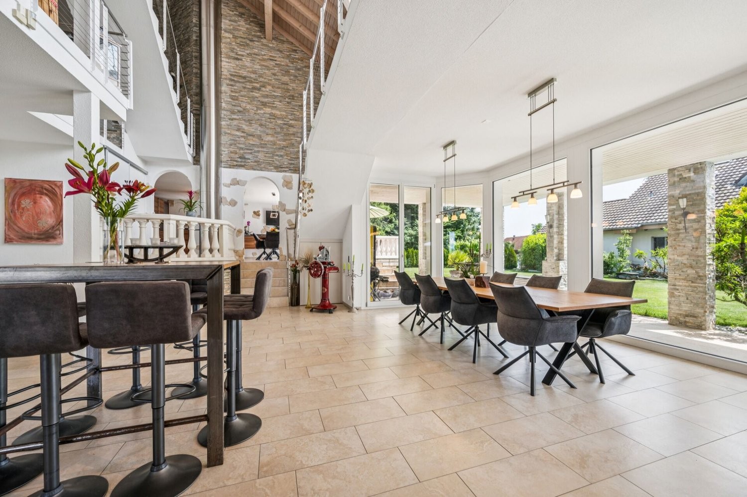 8 ½ rooms villa