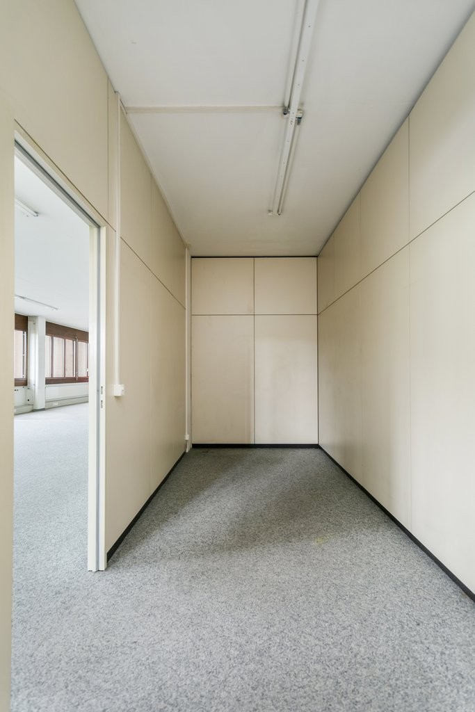 360m² commercial