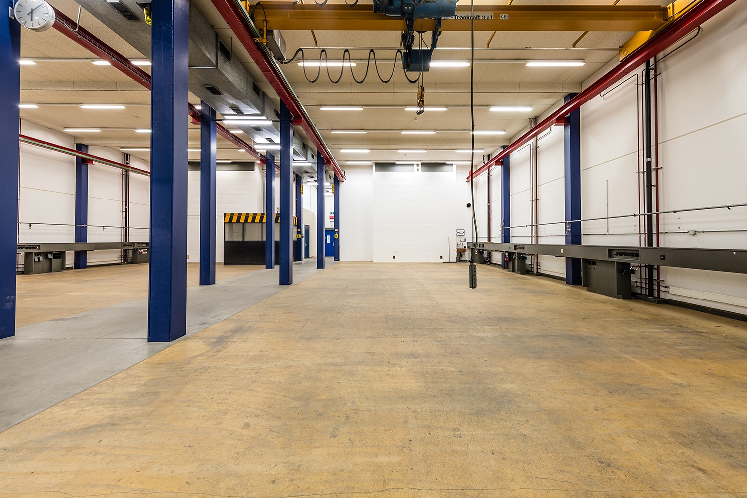 1020m² laboratorio