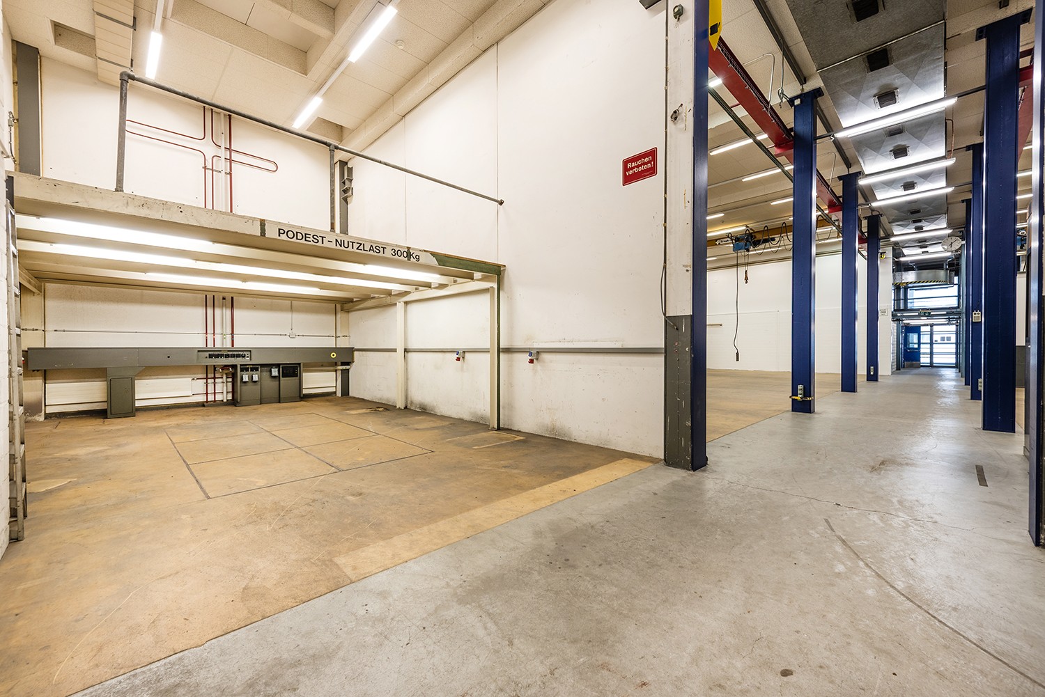 1020m² laboratorio