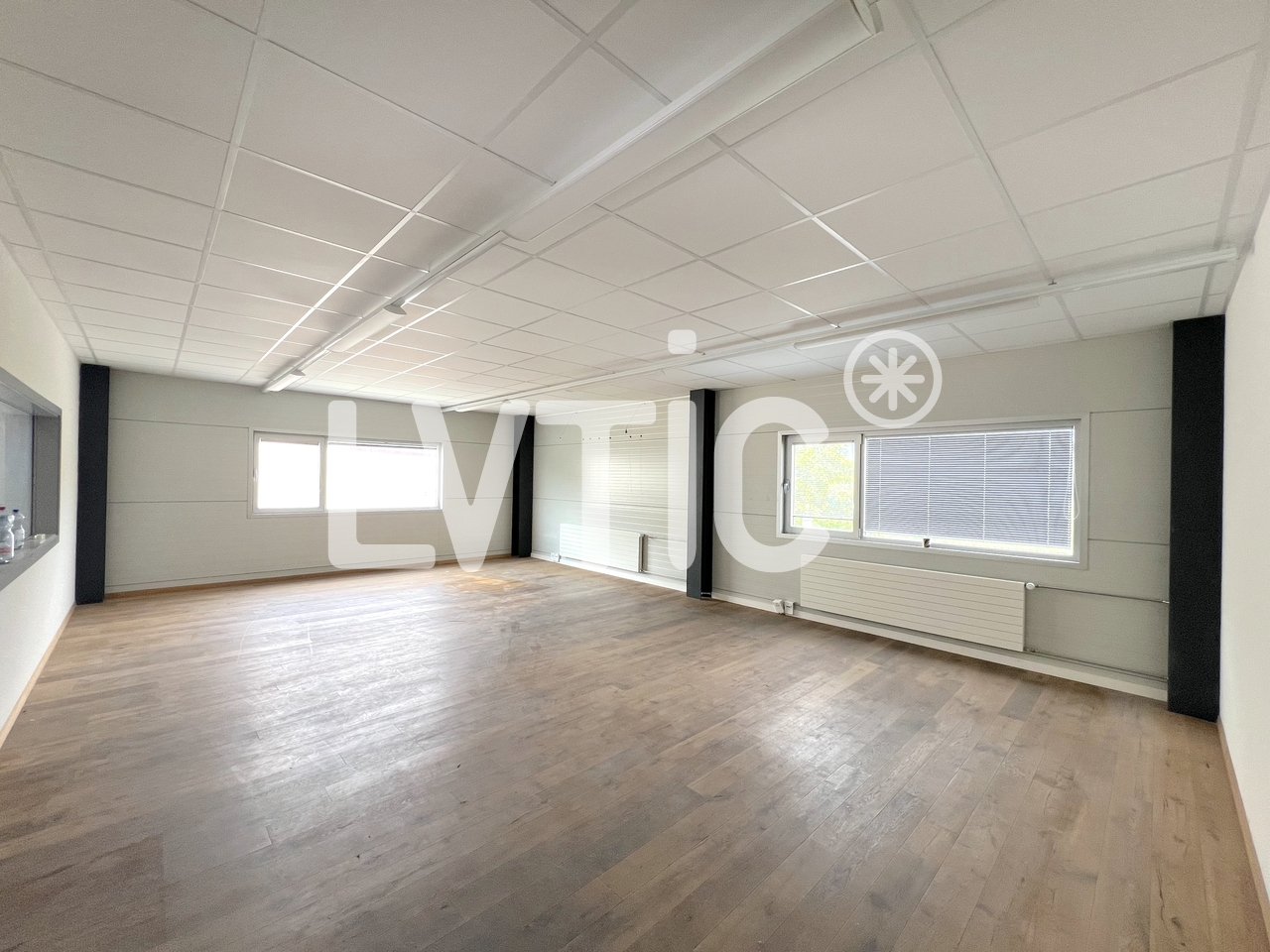 1080m² industrial object