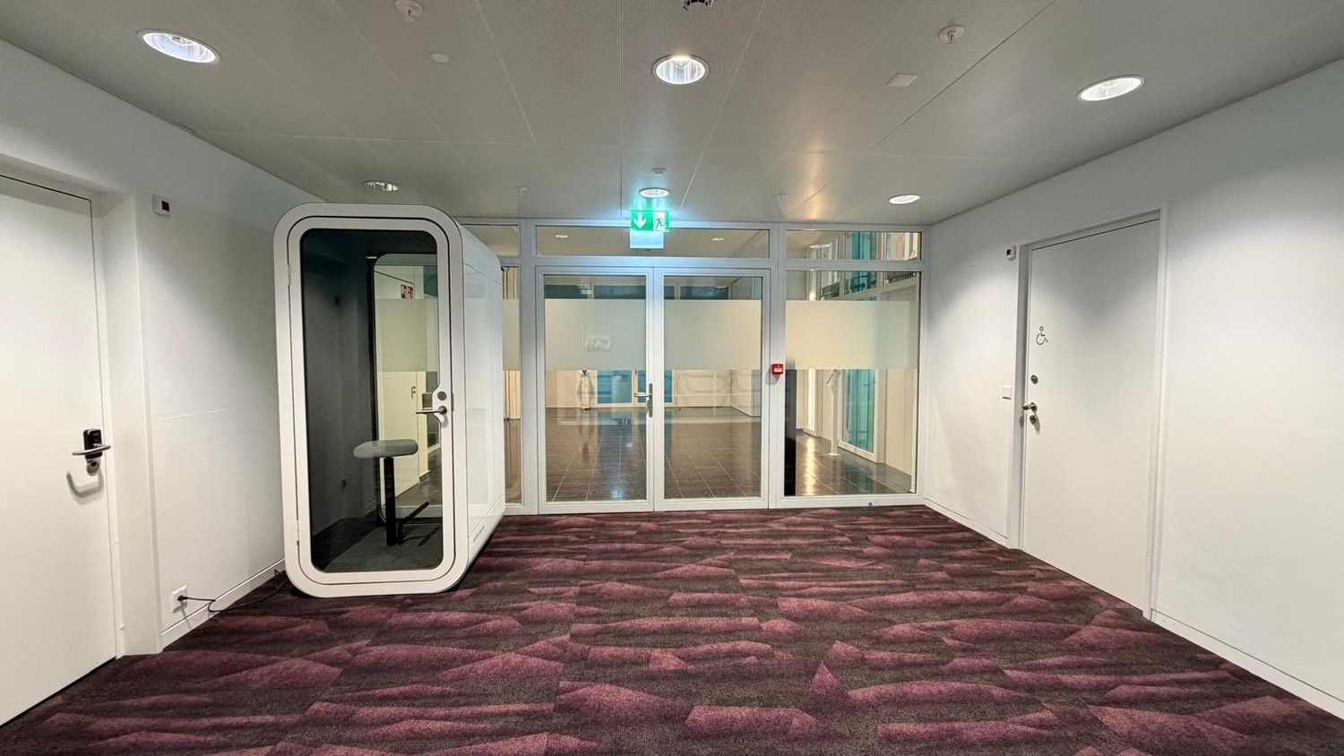 25m² office