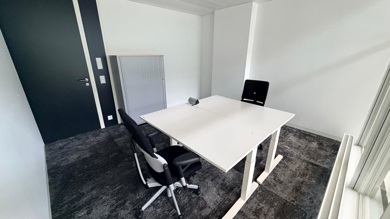 25m² office