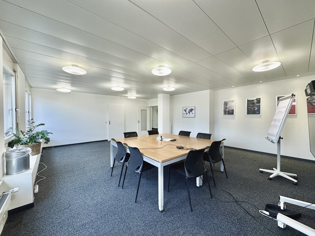 288m² office
