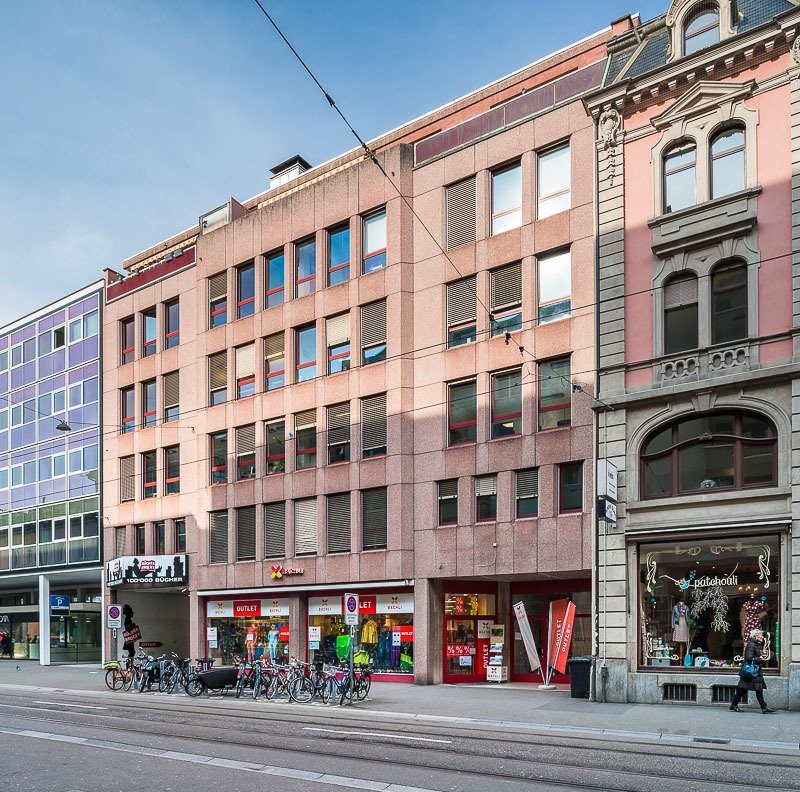 288m² office