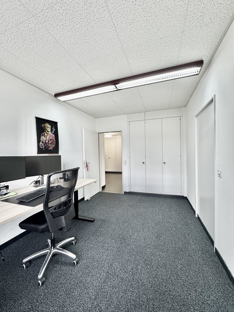 288m² office