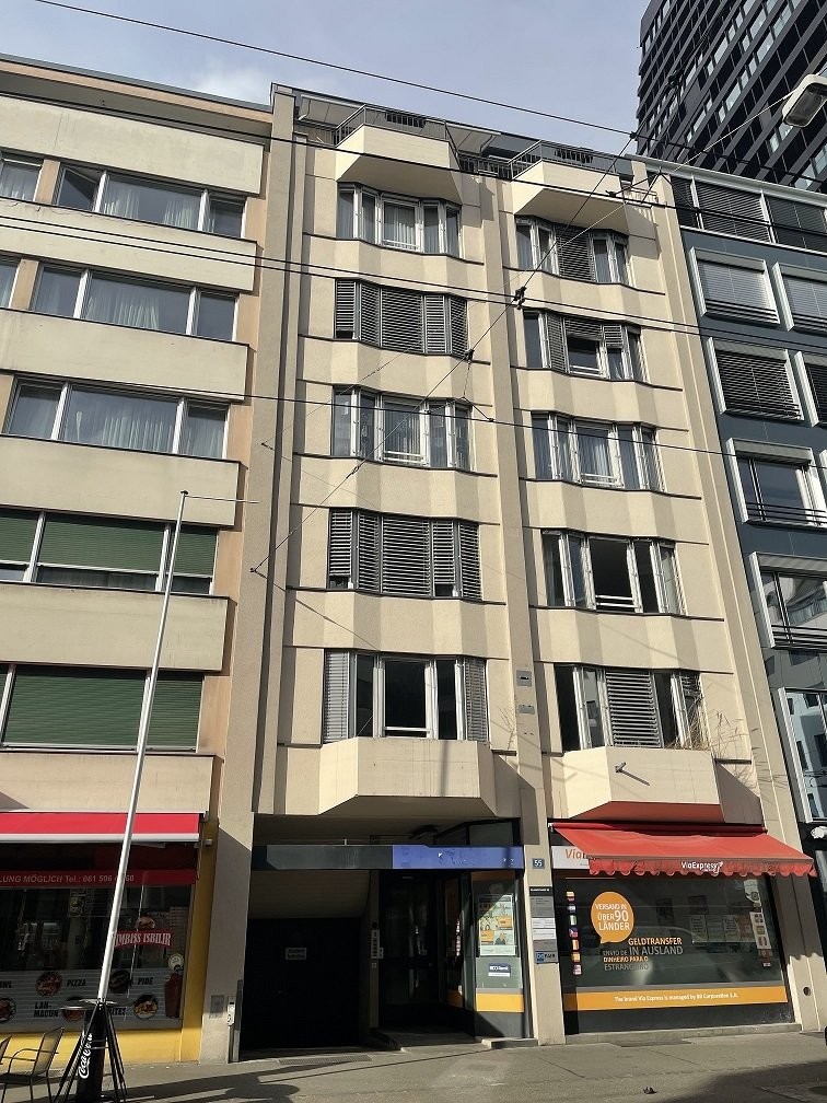 65m² office