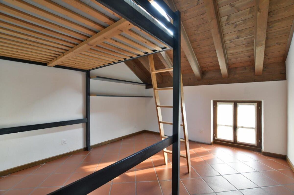 Casa unifamiliare di 4 locali