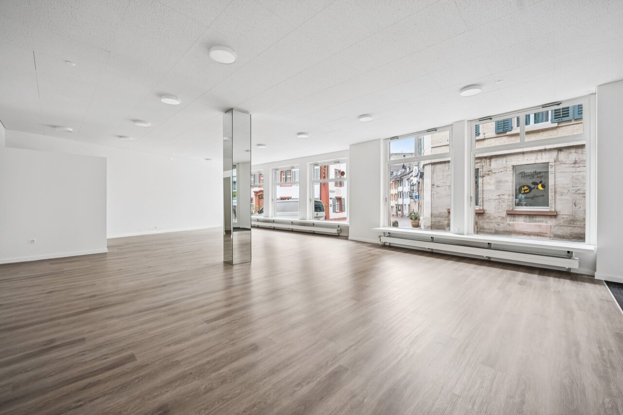 86m² commerciale