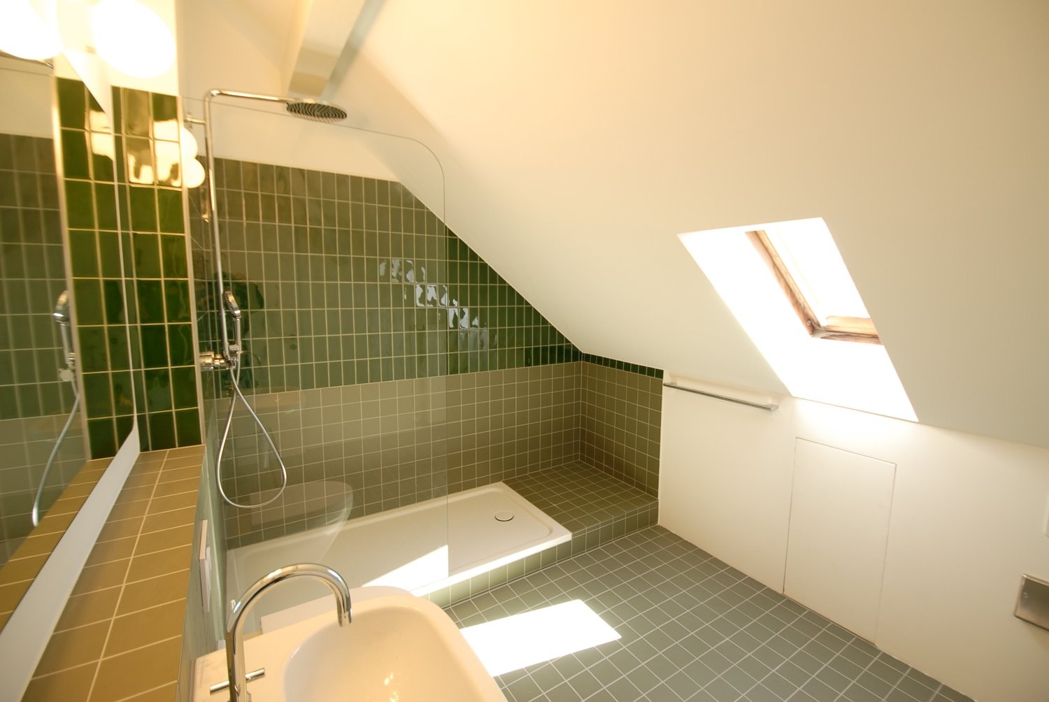 appartement mansardé de 2 pièces