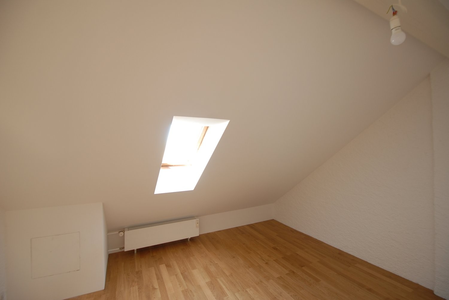appartement mansardé de 2 pièces