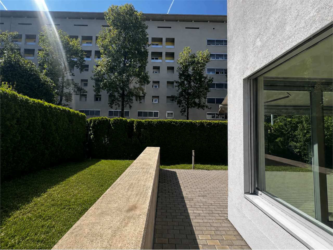 2 ½ Zimmer möblierte Wohnung