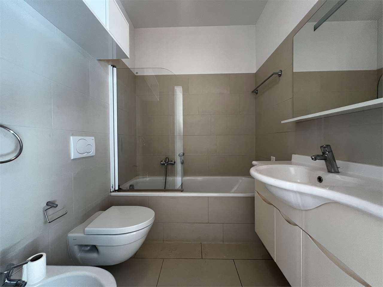 2 ½ Zimmer möblierte Wohnung