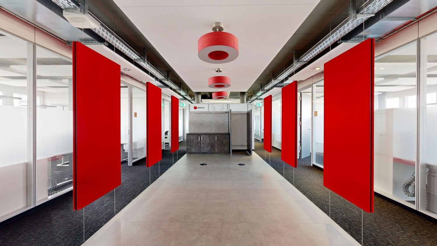 904m² commerciale