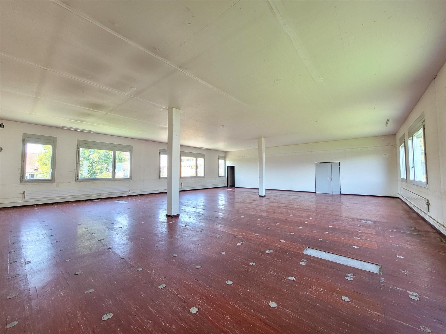 201m² commerciale